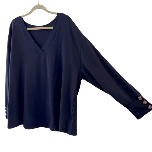 Women’s Plus Size Navy Blue V-Neck Button Long Sleeve Top - Picture 4 of 8